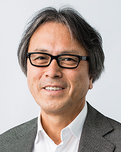 加治 慶光氏